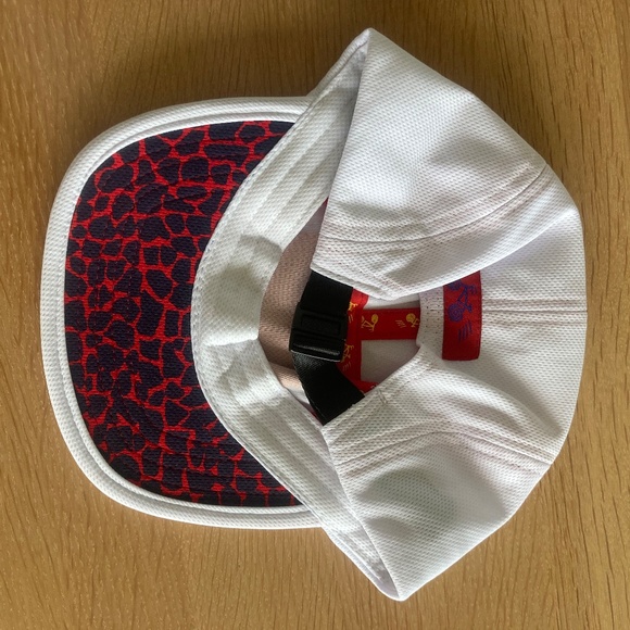 New Shredders Digest Cycling Cap Hat White - Picture 9 of 9